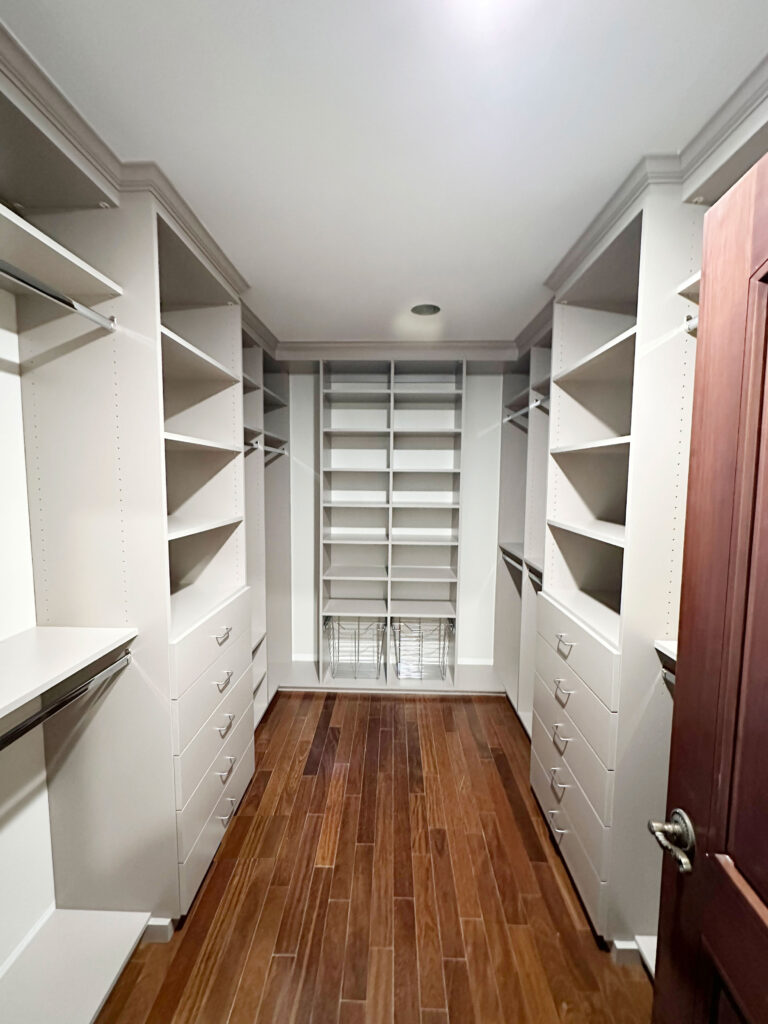 Walk-in Closet