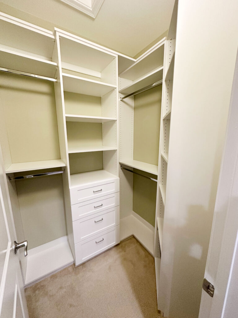 Walk-in Closet