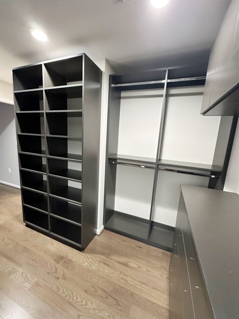 Walk-in Closet