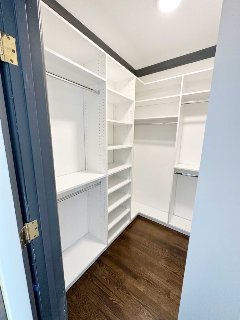 Walk-in Closet